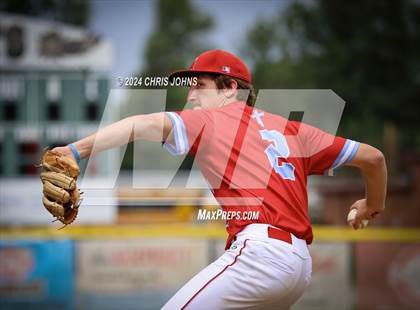 Thumbnail 3 in St. Anthony vs Roxana (IHSA 2A Sectional semifinals) photogallery.