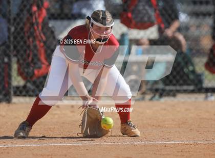 Thumbnail 3 in Gatewood vs. Edmund Burke Academy (GIAA 2A State Championship) photogallery.