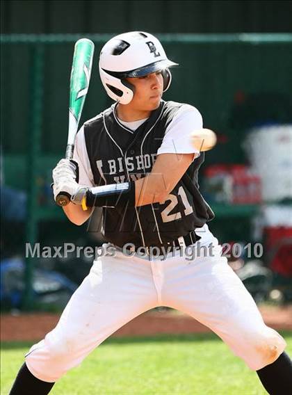 Thumbnail 2 in Bishop Lynch vs Trinity Christian photogallery.