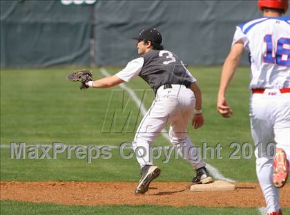 Thumbnail 1 in Bishop Lynch vs Trinity Christian photogallery.