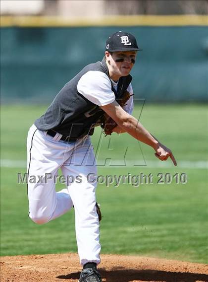 Thumbnail 1 in Bishop Lynch vs Trinity Christian photogallery.