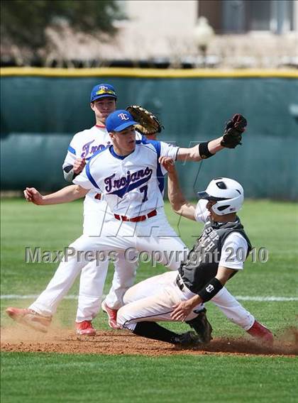 Thumbnail 1 in Bishop Lynch vs Trinity Christian photogallery.