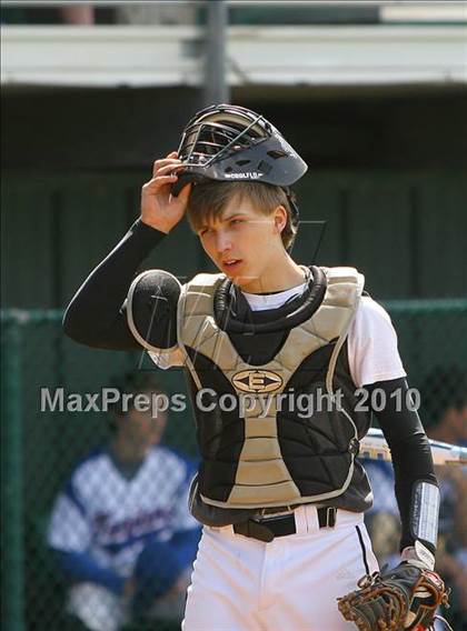 Thumbnail 3 in Bishop Lynch vs Trinity Christian photogallery.