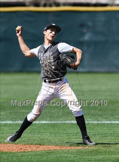 Thumbnail 3 in Bishop Lynch vs Trinity Christian photogallery.
