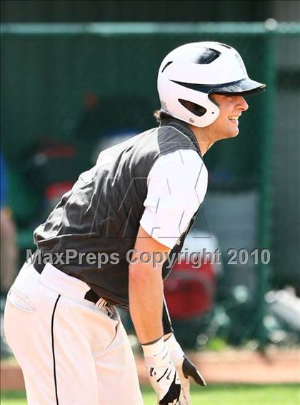 Thumbnail 2 in Bishop Lynch vs Trinity Christian photogallery.