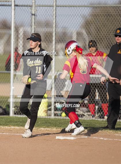 Thumbnail 1 in Oakdale vs. Enochs photogallery.
