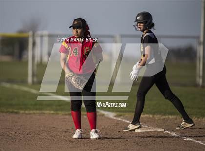Thumbnail 2 in Oakdale vs. Enochs photogallery.