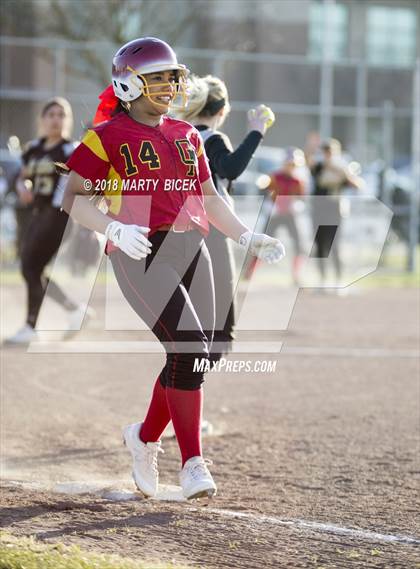 Thumbnail 3 in Oakdale vs. Enochs photogallery.