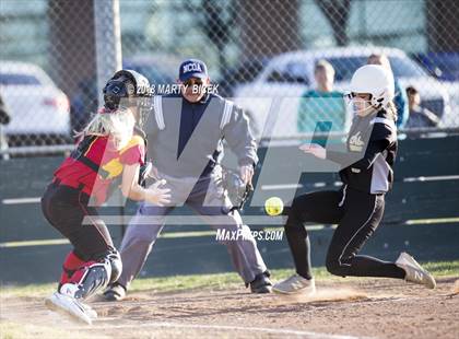 Thumbnail 2 in Oakdale vs. Enochs photogallery.