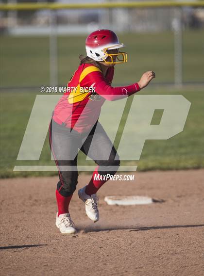 Thumbnail 3 in Oakdale vs. Enochs photogallery.