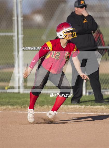 Thumbnail 2 in Oakdale vs. Enochs photogallery.