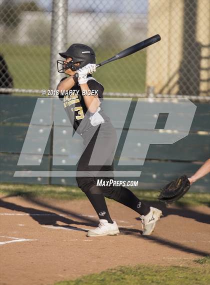 Thumbnail 3 in Oakdale vs. Enochs photogallery.