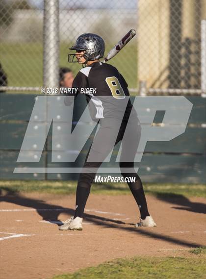 Thumbnail 1 in Oakdale vs. Enochs photogallery.