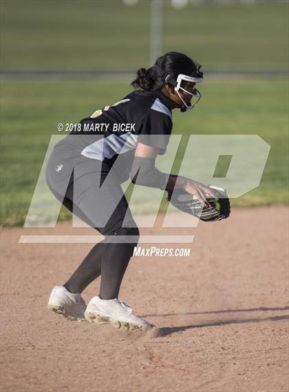 Thumbnail 3 in Oakdale vs. Enochs photogallery.