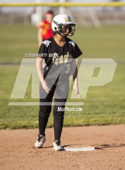 Thumbnail 3 in Oakdale vs. Enochs photogallery.