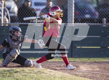 Thumbnail 2 in Oakdale vs. Enochs photogallery.