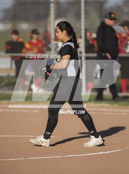 Thumbnail 3 in Oakdale vs. Enochs photogallery.