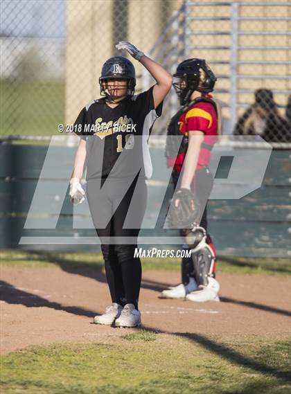 Thumbnail 2 in Oakdale vs. Enochs photogallery.