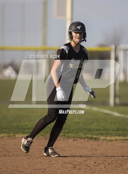 Thumbnail 3 in Oakdale vs. Enochs photogallery.