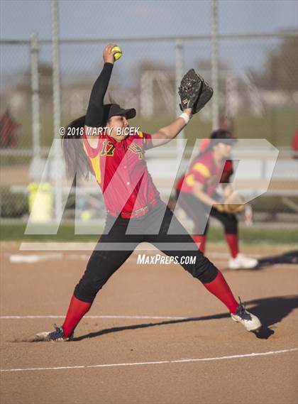 Thumbnail 2 in Oakdale vs. Enochs photogallery.