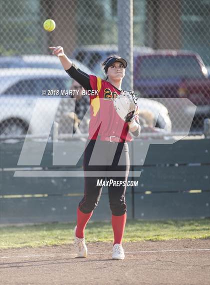 Thumbnail 1 in Oakdale vs. Enochs photogallery.