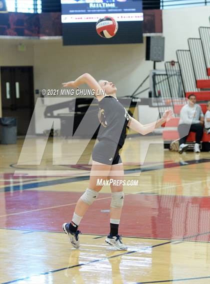 Thumbnail 2 in St. Margaret's @ JSerra Catholic photogallery.