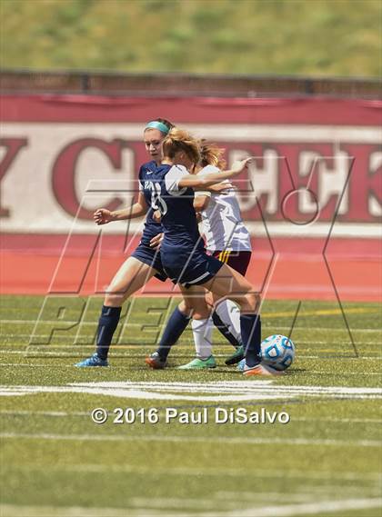 Thumbnail 1 in Windsor vs. Valor Christian (CHSAA 4A Semifinal) photogallery.