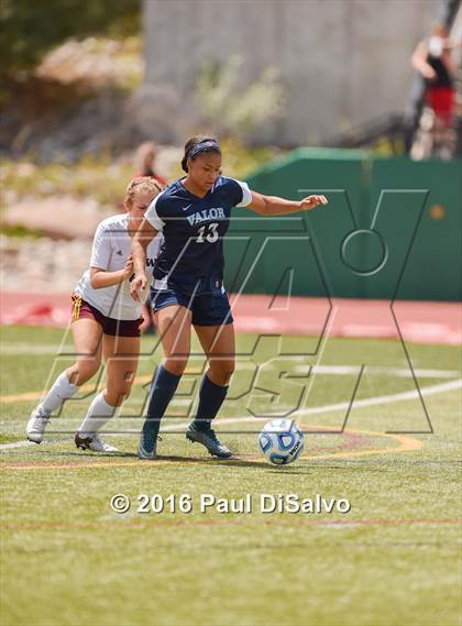 Thumbnail 1 in Windsor vs. Valor Christian (CHSAA 4A Semifinal) photogallery.