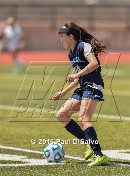 Thumbnail 2 in Windsor vs. Valor Christian (CHSAA 4A Semifinal) photogallery.