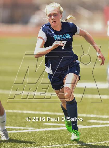 Thumbnail 3 in Windsor vs. Valor Christian (CHSAA 4A Semifinal) photogallery.