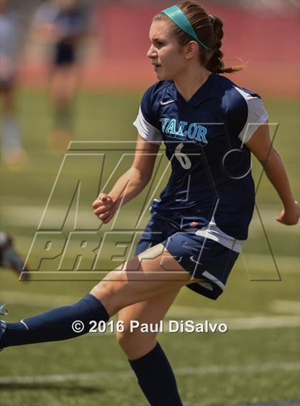 Thumbnail 3 in Windsor vs. Valor Christian (CHSAA 4A Semifinal) photogallery.