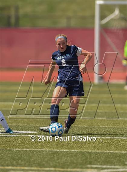 Thumbnail 3 in Windsor vs. Valor Christian (CHSAA 4A Semifinal) photogallery.