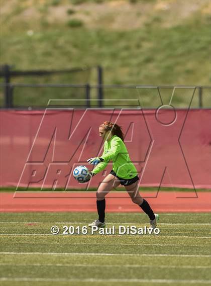 Thumbnail 3 in Windsor vs. Valor Christian (CHSAA 4A Semifinal) photogallery.