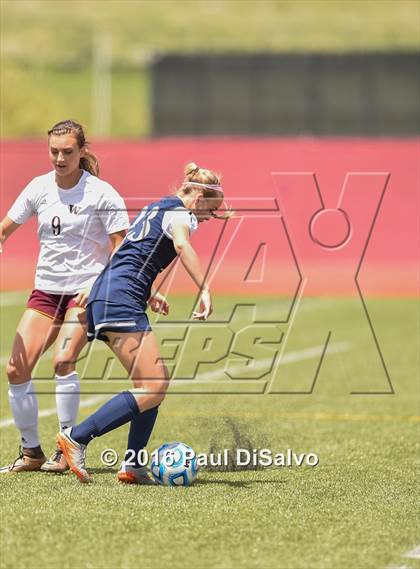 Thumbnail 1 in Windsor vs. Valor Christian (CHSAA 4A Semifinal) photogallery.