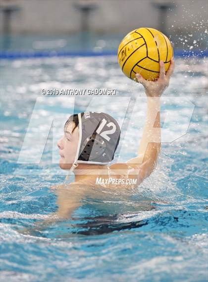 Thumbnail 1 in Saint Viator vs Chicago Mount Carmel (6th Annual Windy City Classic) photogallery.