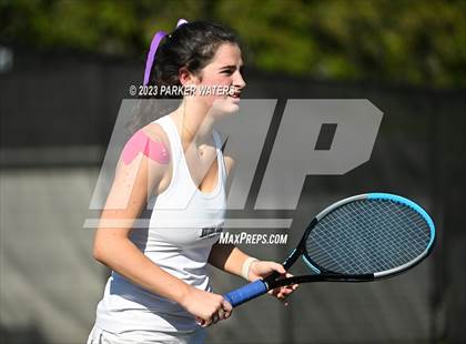 Thumbnail 1 in Mt. Carmel vs Metairie Park Country Day photogallery.