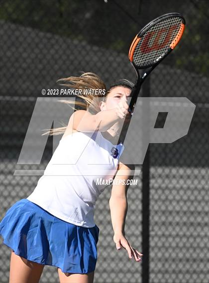 Thumbnail 2 in Mt. Carmel vs Metairie Park Country Day photogallery.