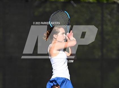 Thumbnail 3 in Mt. Carmel vs Metairie Park Country Day photogallery.