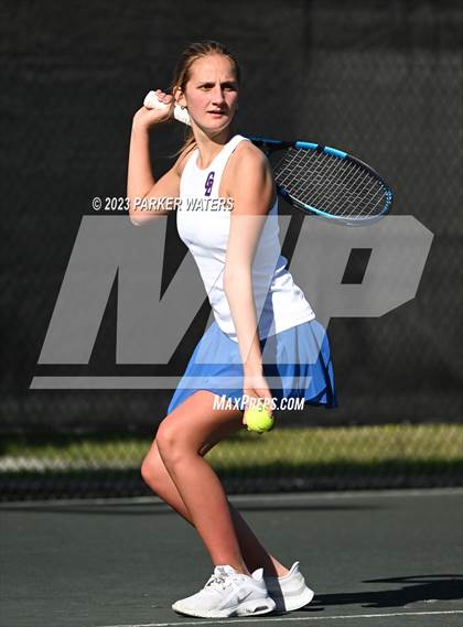 Thumbnail 1 in Mt. Carmel vs Metairie Park Country Day photogallery.