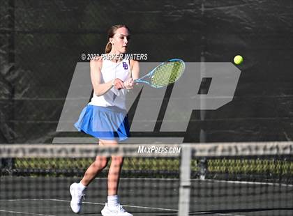 Thumbnail 3 in Mt. Carmel vs Metairie Park Country Day photogallery.