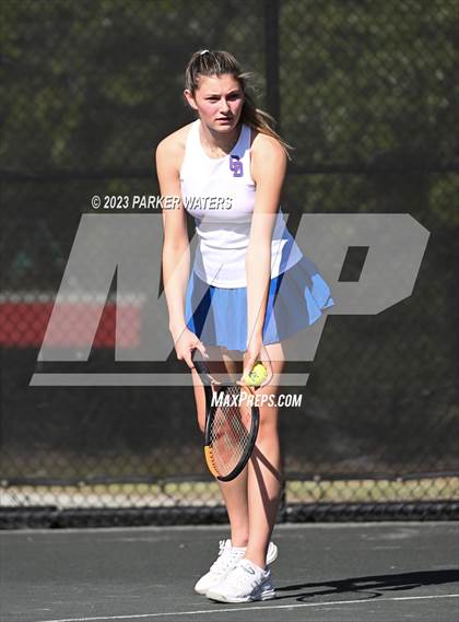 Thumbnail 1 in Mt. Carmel vs Metairie Park Country Day photogallery.