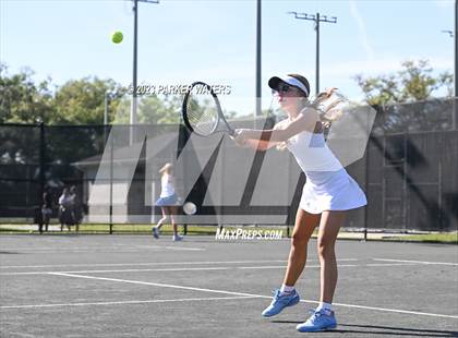 Thumbnail 1 in Mt. Carmel vs Metairie Park Country Day photogallery.