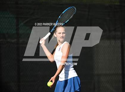 Thumbnail 3 in Mt. Carmel vs Metairie Park Country Day photogallery.