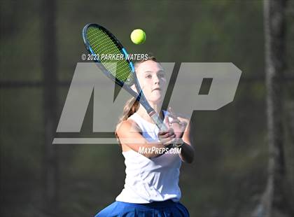 Thumbnail 3 in Mt. Carmel vs Metairie Park Country Day photogallery.