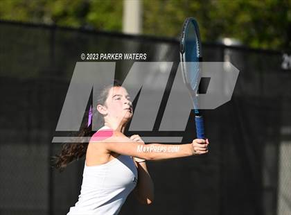 Thumbnail 2 in Mt. Carmel vs Metairie Park Country Day photogallery.