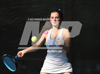Thumbnail 1 in Mt. Carmel vs Metairie Park Country Day photogallery.