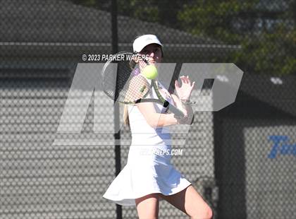 Thumbnail 2 in Mt. Carmel vs Metairie Park Country Day photogallery.