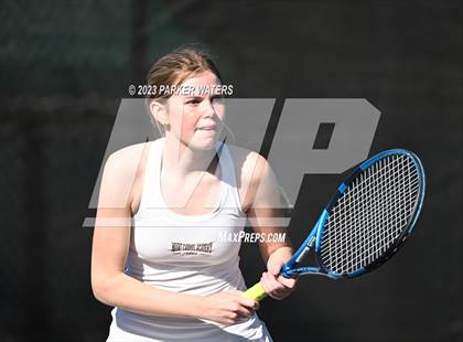 Thumbnail 1 in Mt. Carmel vs Metairie Park Country Day photogallery.