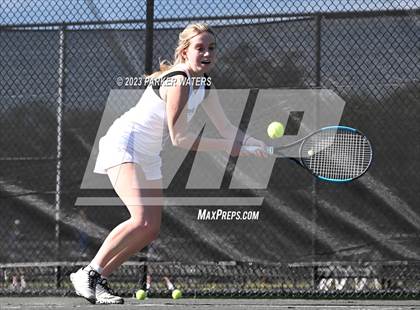 Thumbnail 1 in Mt. Carmel vs Metairie Park Country Day photogallery.