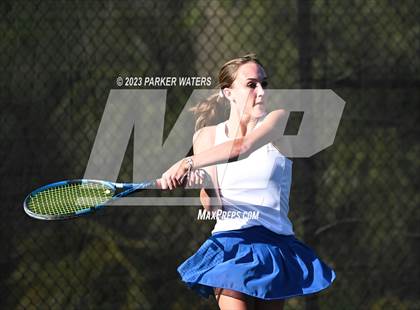 Thumbnail 1 in Mt. Carmel vs Metairie Park Country Day photogallery.